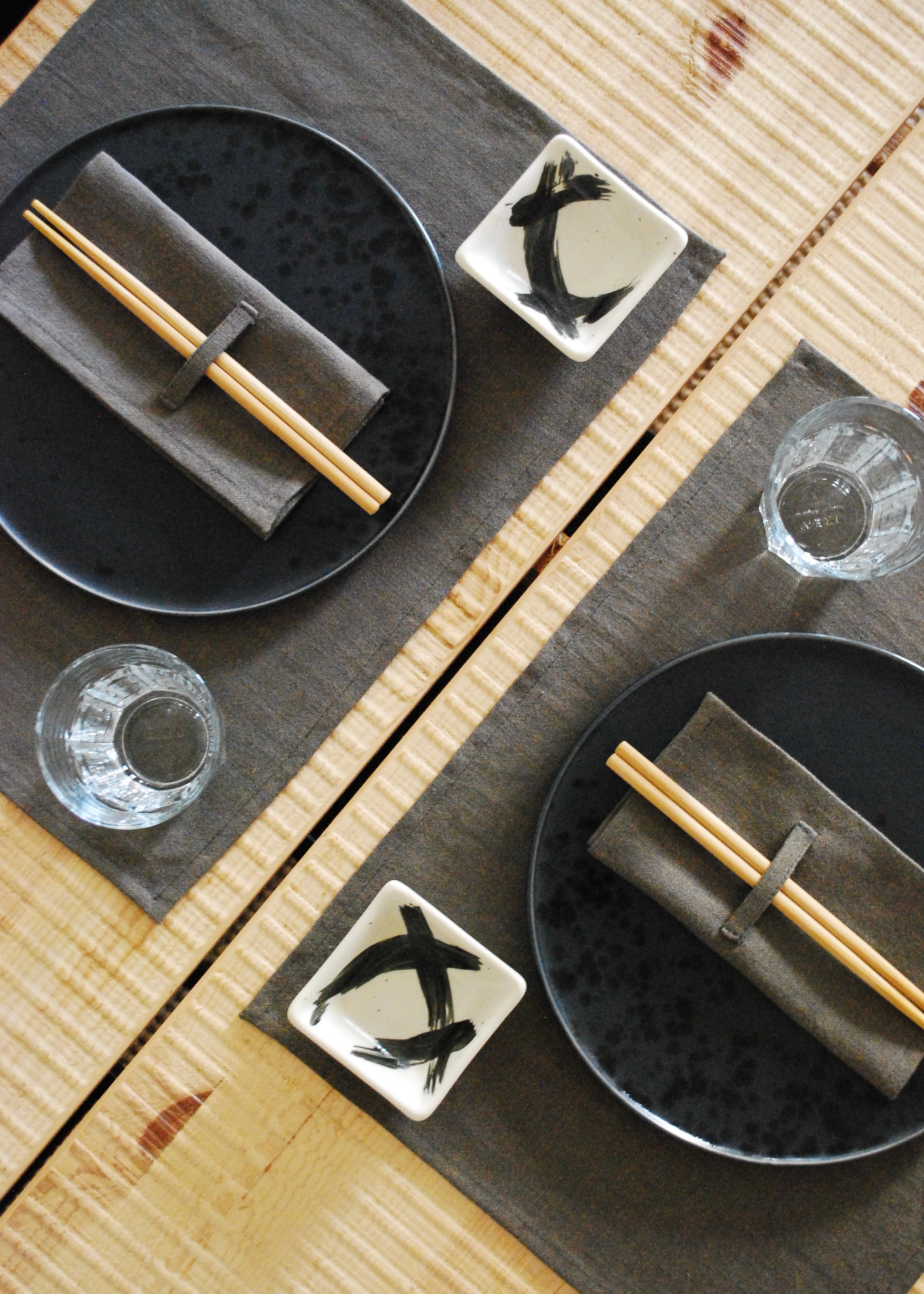 Three Fold Linen Napkin Set