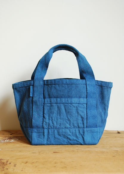 Hand Dyed Pequeño Canvas Tote Bag